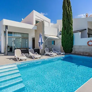 https://villa-caterina.tenerifehoteles.net